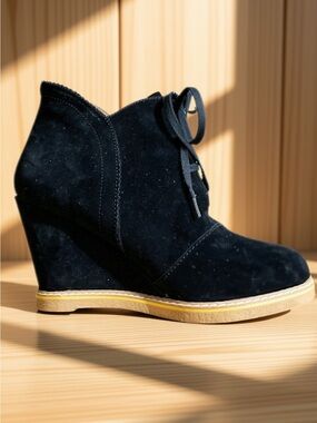 Kelsi Dagger Helix Black Suede Lace-Up Wedge Booties, Size 7.5
